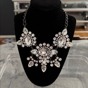 Elegant Crystal Statement Necklace